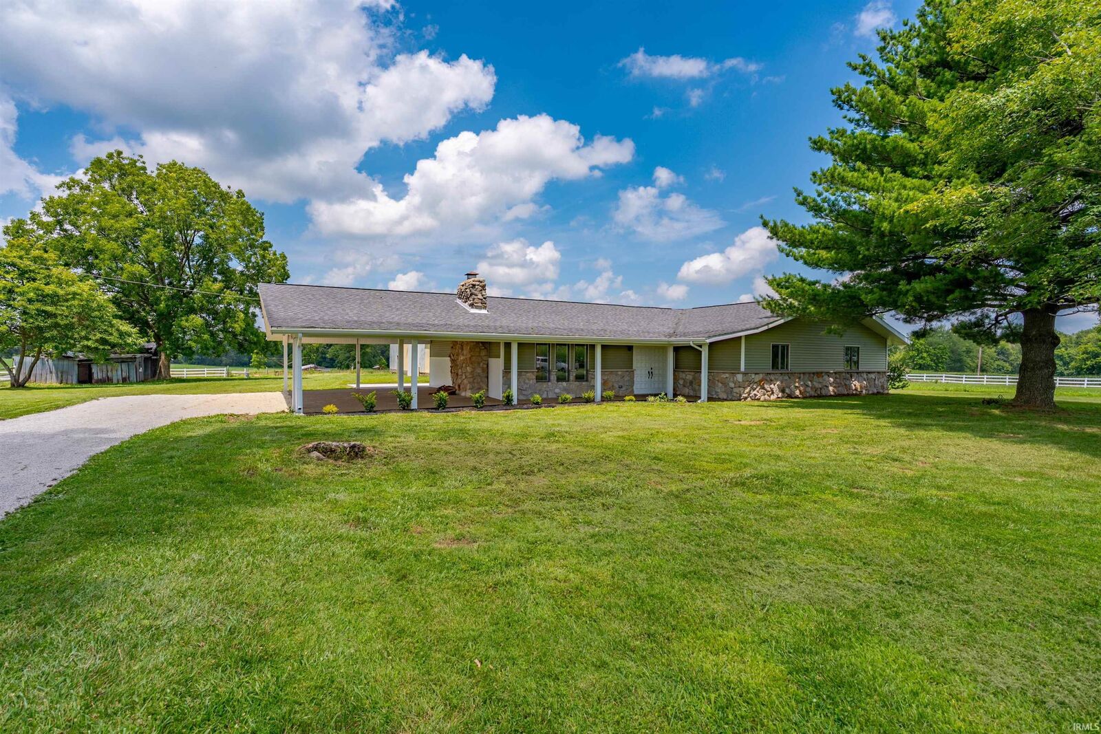Property Photo:  2444 Metzger Road  IN 47601 