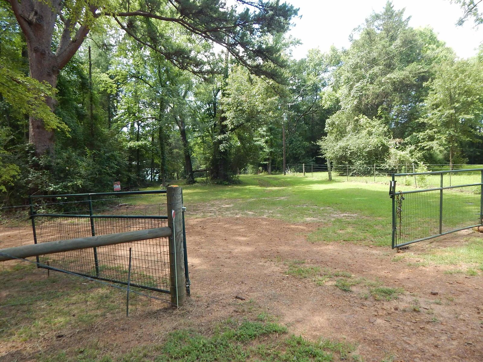 Property Photo:  8909 Fm 1795  TX 75755-3918 
