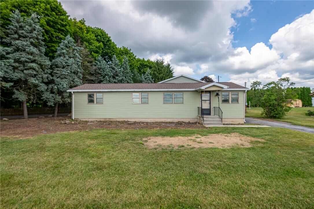 Property Photo: 5861 Memorial Road PA 18053