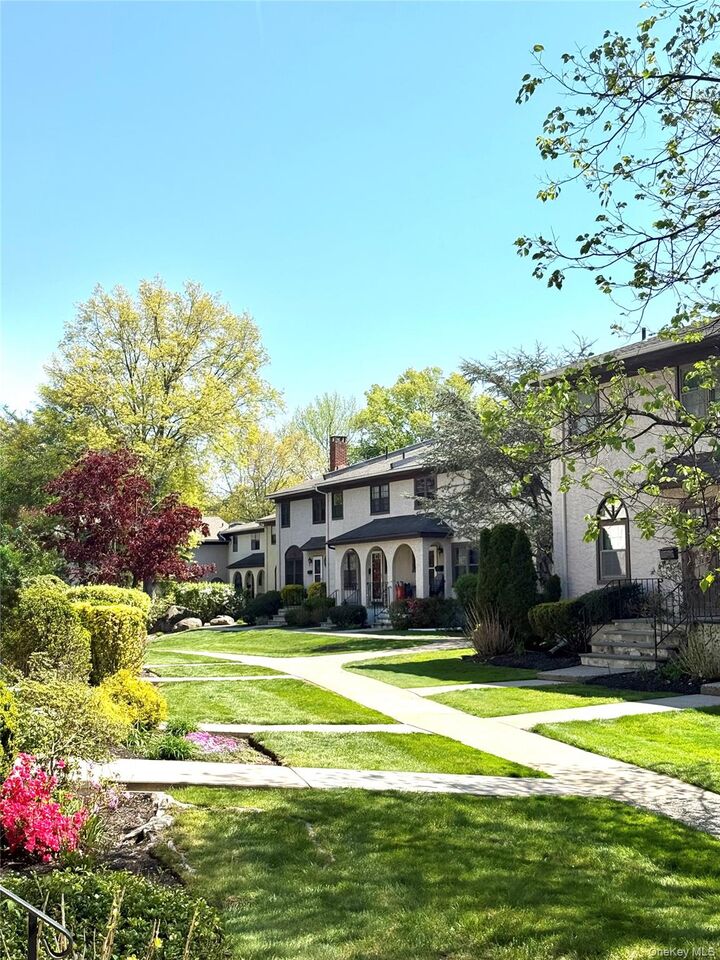 Property Photo: 164 Somerset Drive NY 10901