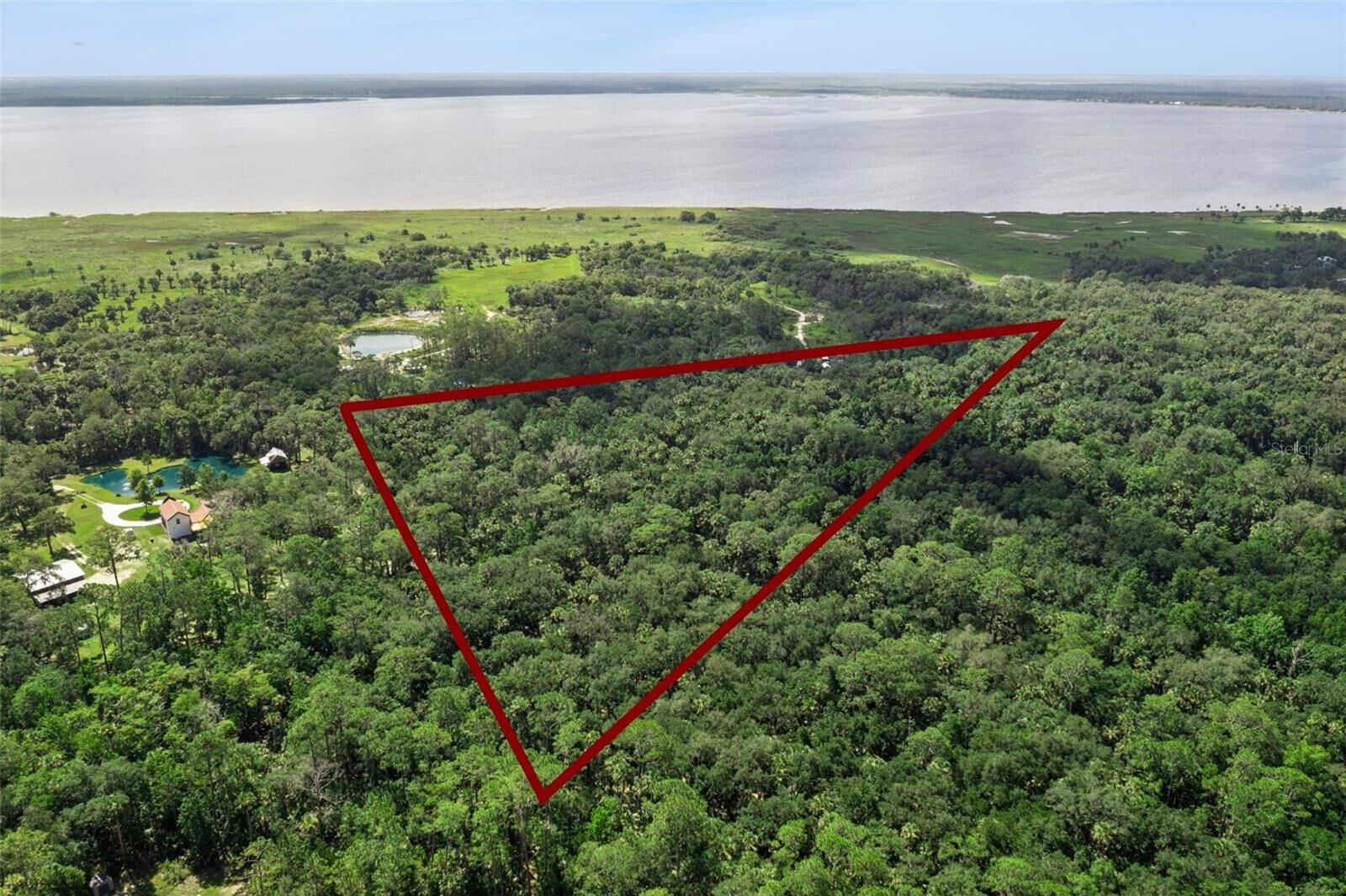 Property Photo:  2401 Canvasback Trail  FL 32732 