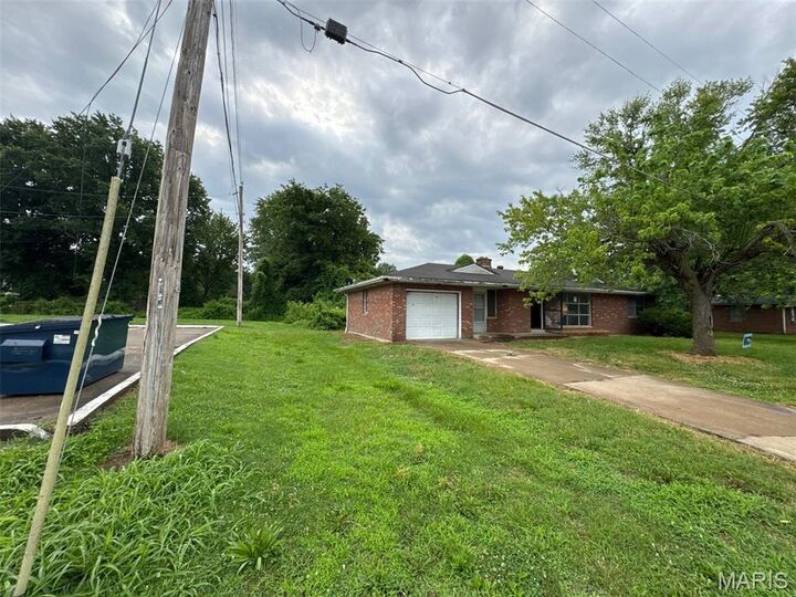 Property Photo: 214 S Park Avenue MO 63703