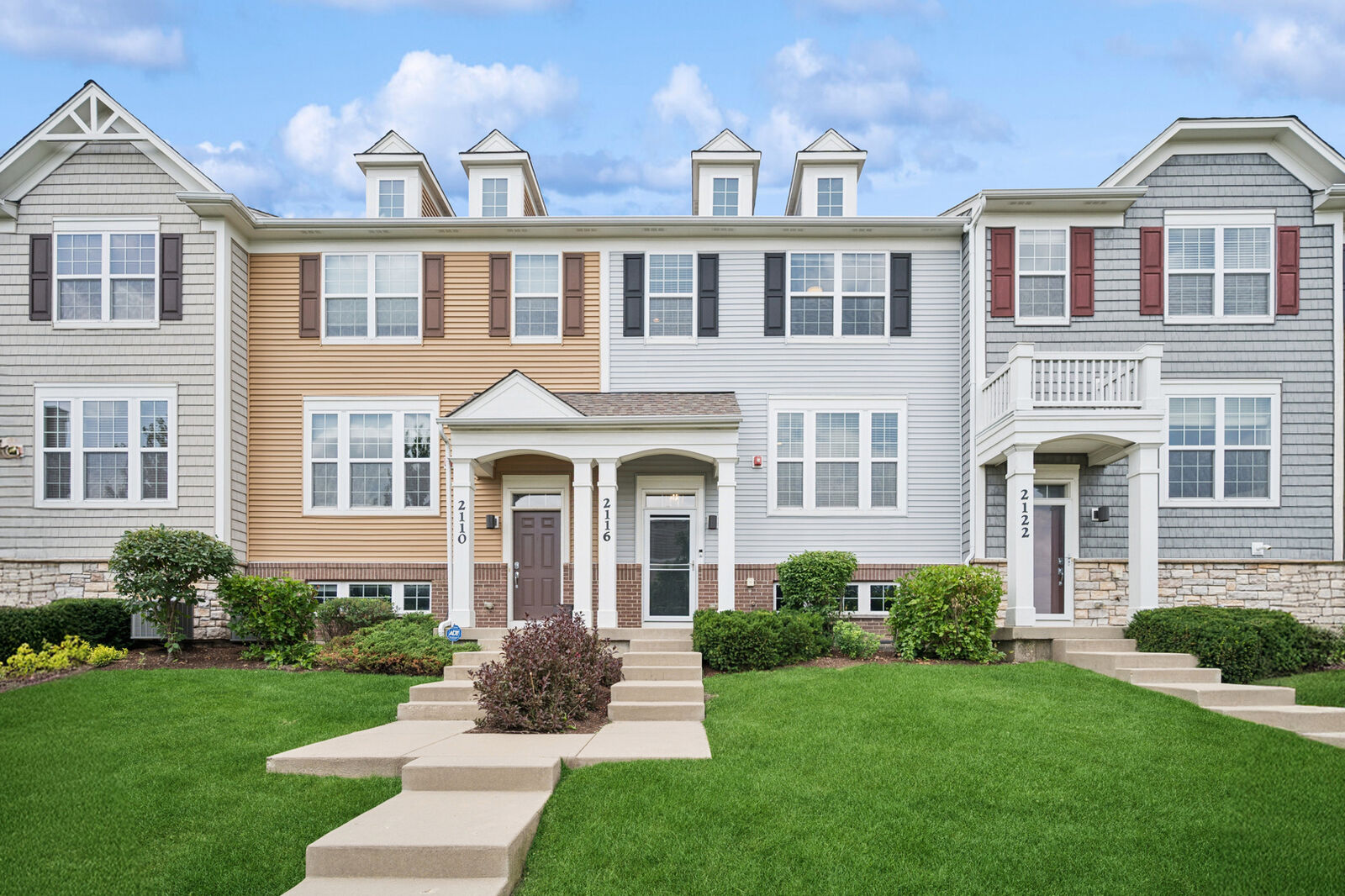 Property Photo: 2116 Saipan Drive IL 60026