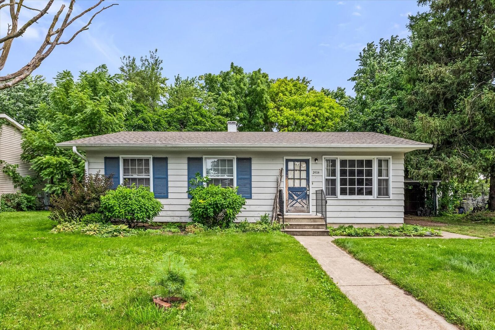 Property Photo:  24114 W Hillcrest Drive  IL 60544 