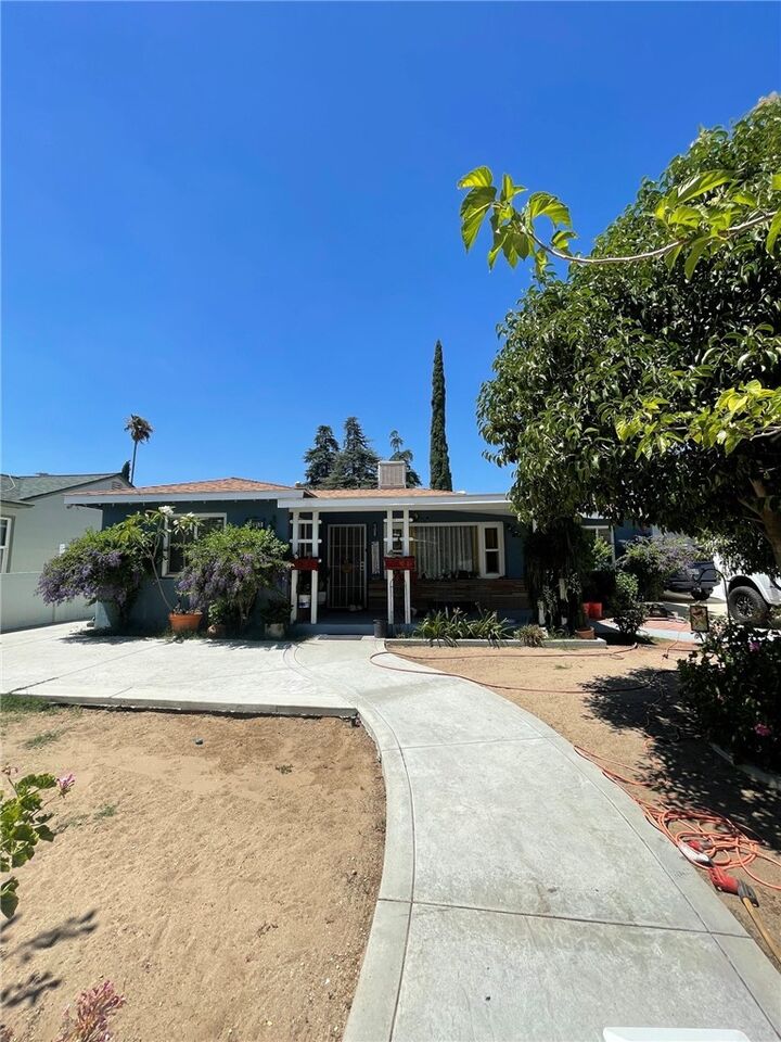Property Photo:  671 W Christie Street  CA 92220 