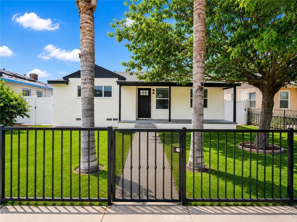 Property Photo:  7808 Pioneer  CA 90606 