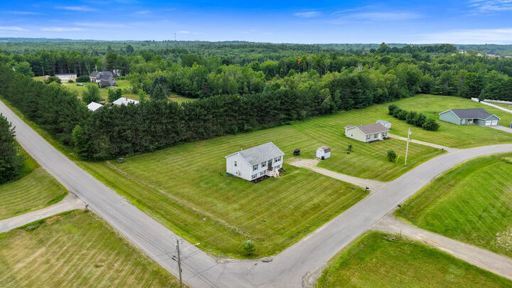 Property Photo:  6 Silas Warren Drive  ME 04401 