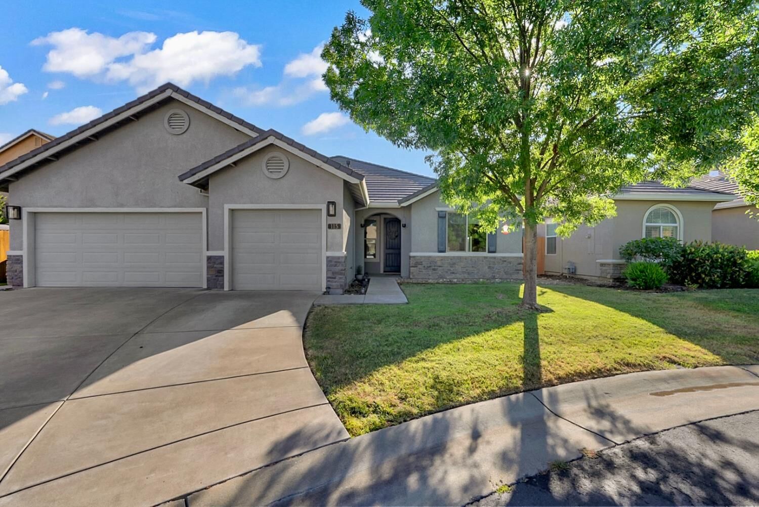 Property Photo:  115 Last Chance Court  CA 95252 