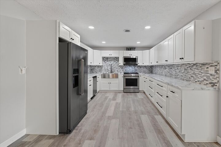 Property Photo:  1508 Highway 79  TN 37058 