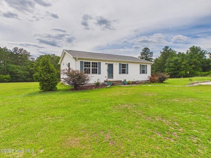 Property Photo: 117 Fawnwood Place NC 28327