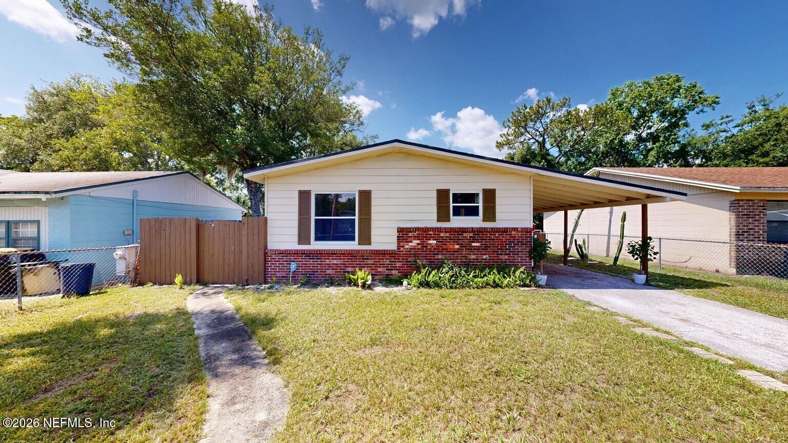 Property Photo:  5926 Longchamp Drive  FL 32244 