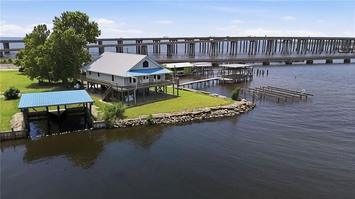 Property Photo: 258 Alligator Lane LA 70421