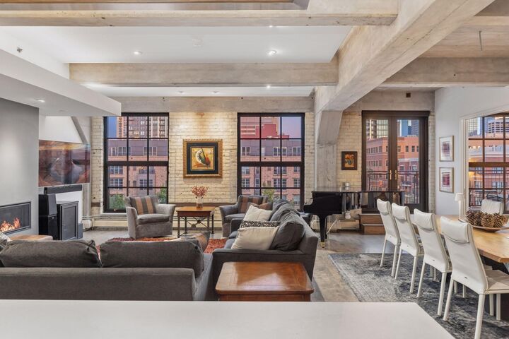 Property Photo:  117 Portland Avenue 605  MN 55401 