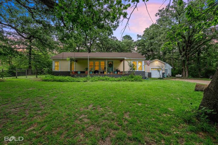 Property Photo:  6151 Pine Hill Road  LA 71107 