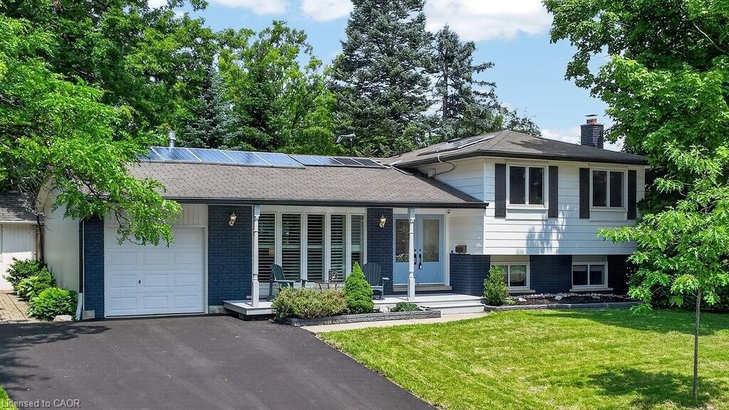 Property Photo: 2389 Peart Court ON L7P 2V5