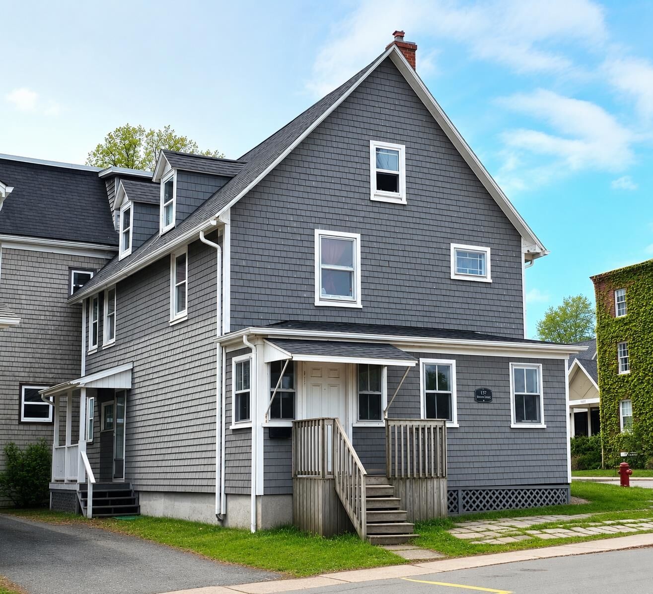 Property Photo: 224 Kent Street PE C1A 1P2