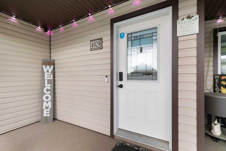 Property Photo: 4929 Southlands Drive SE AB T1B 0C1
