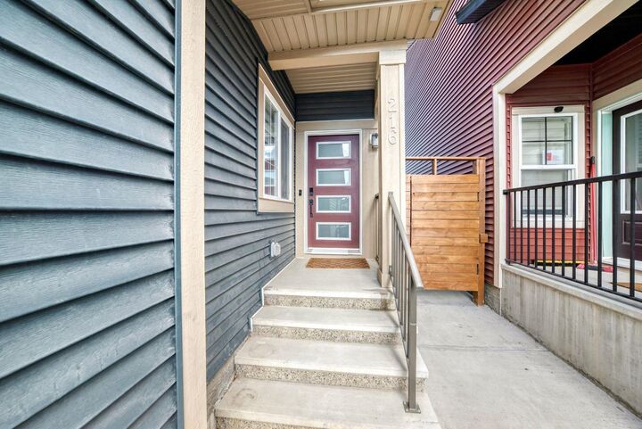 Property Photo: 216 Homestead Grove NE AB T3J 5S1