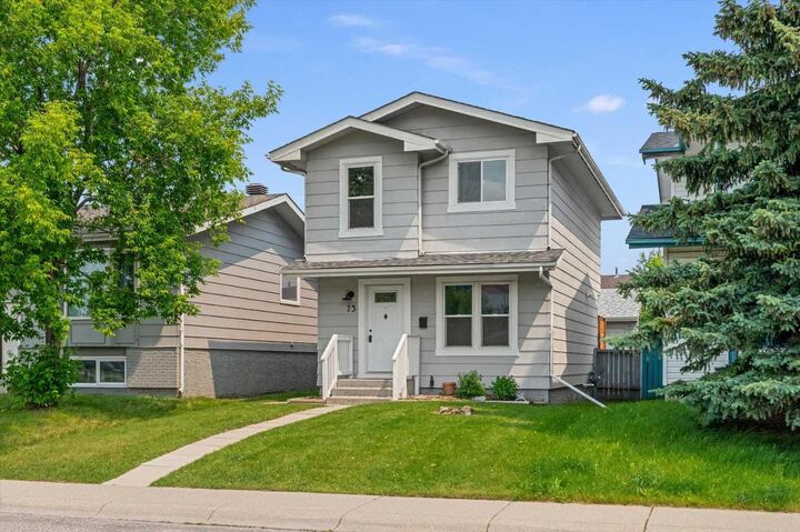 Property Photo: 73 Sunvale Crescent SE AB T2X 2R9