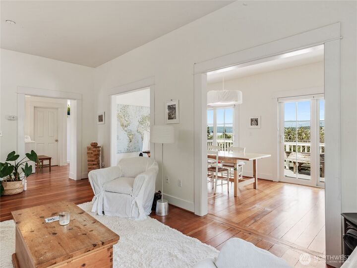 Property Photo:  1011  Cass Street  WA 98368 