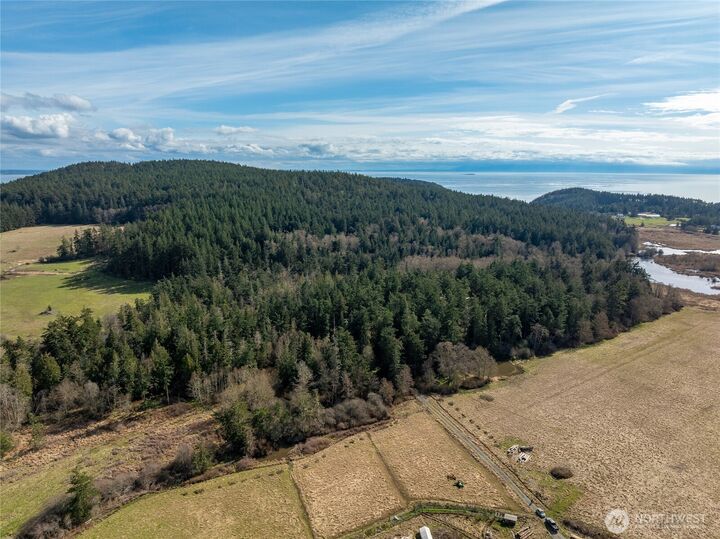 Property Photo:  4722  Mud Bay Road  WA 98261 