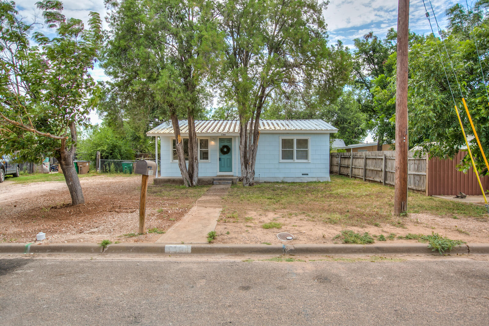 Property Photo: 3300 Hagelstein Street TX 76903