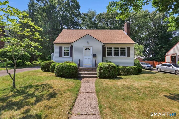 Property Photo:  64 Bretton Road  CT 06042 