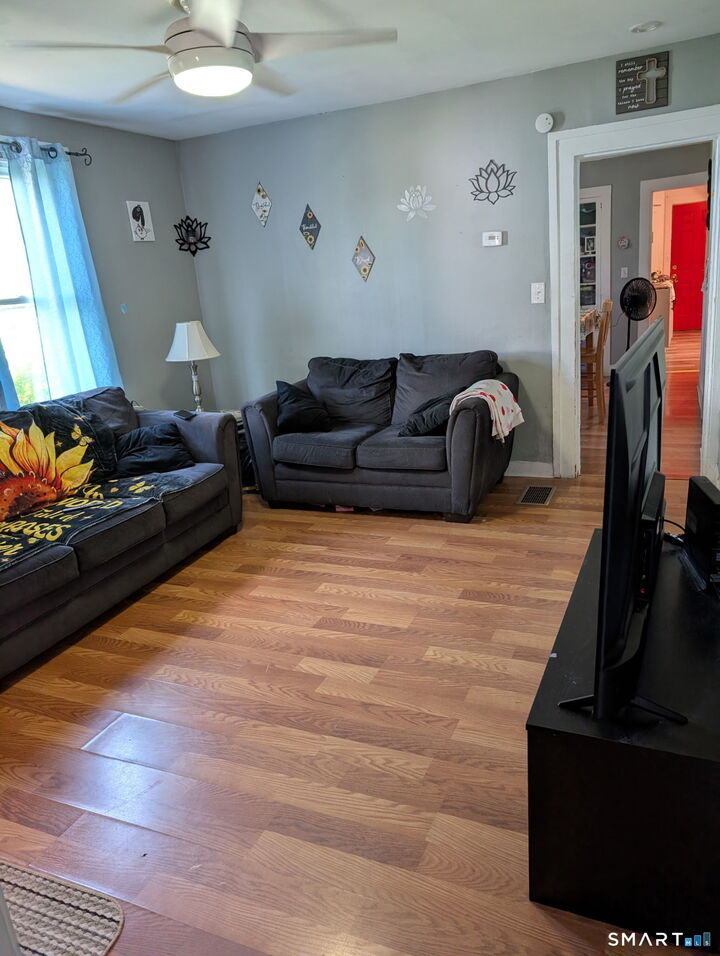 Property Photo:  194 Liberty Street  CT 06457 
