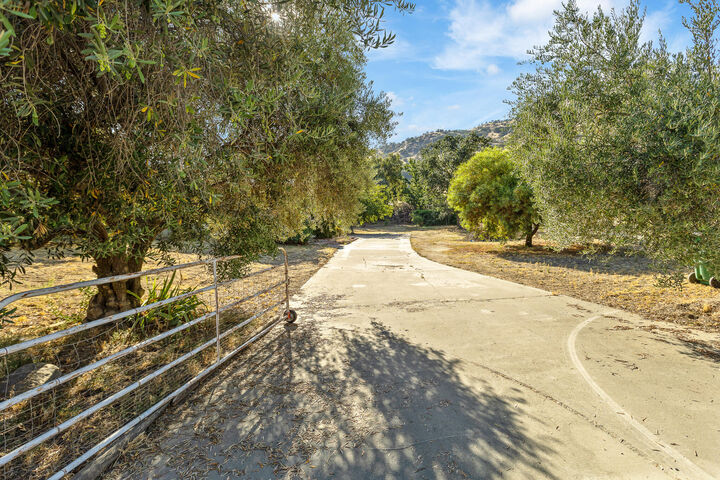 Property Photo:  36308 California 190  CA 93265 