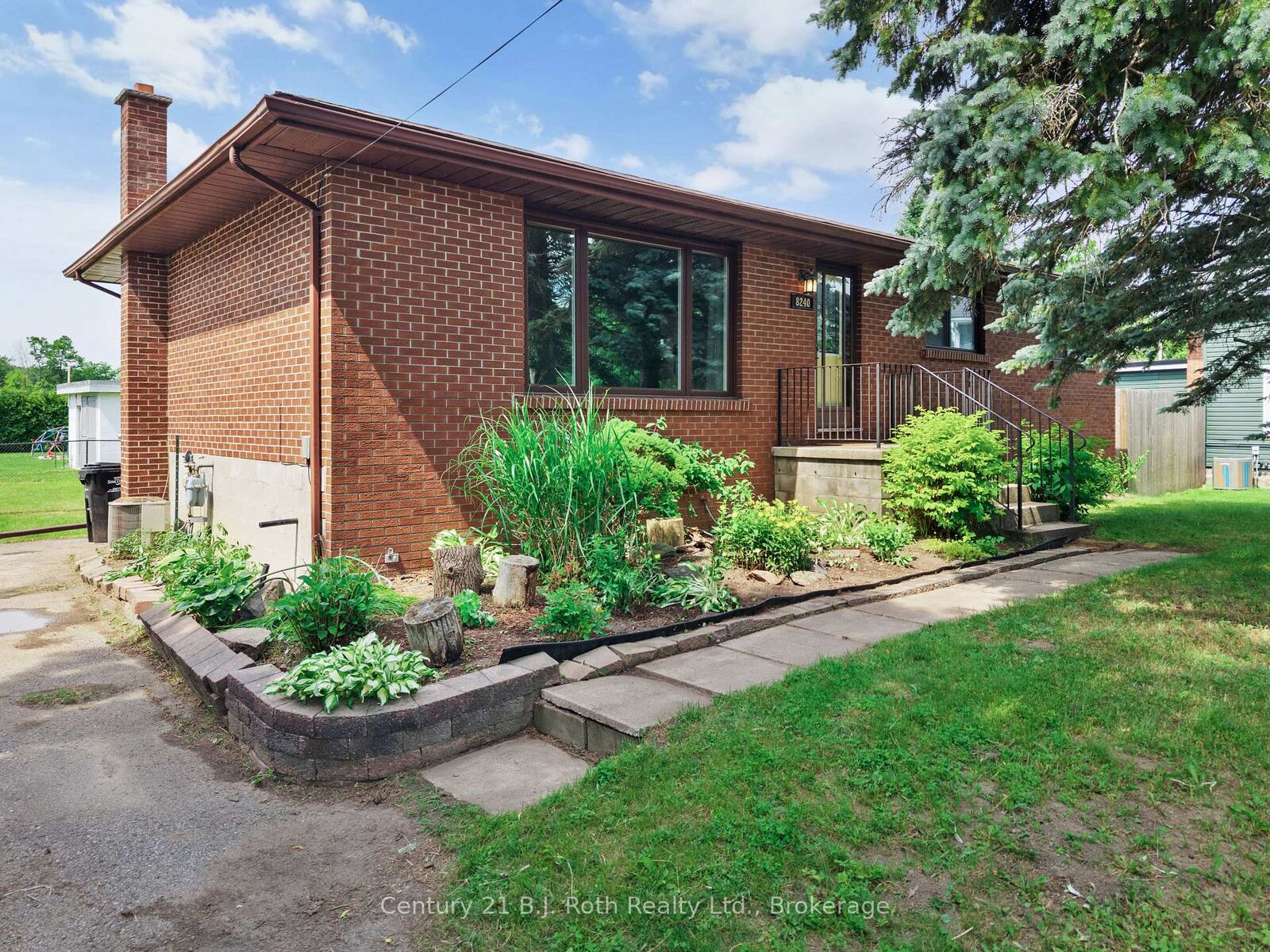 Property Photo:  8240 93 Highway  ON L0K 2E1 