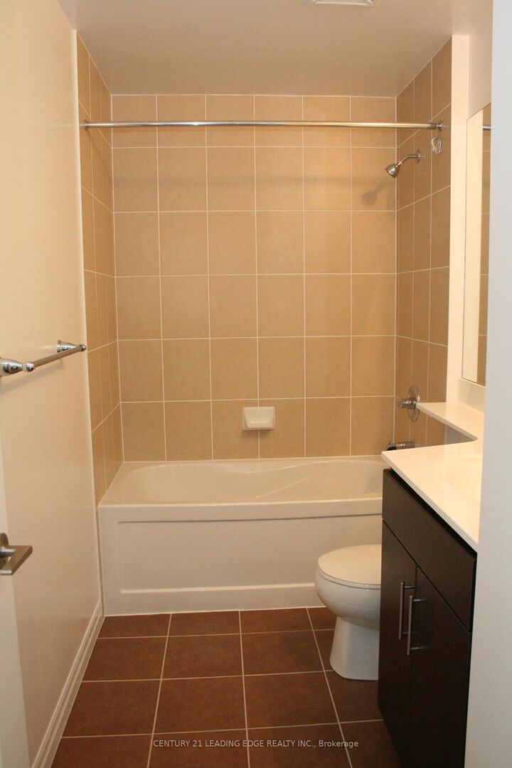 Property Photo:  30 Herons Hill Way 1703  ON M2J 0A7 