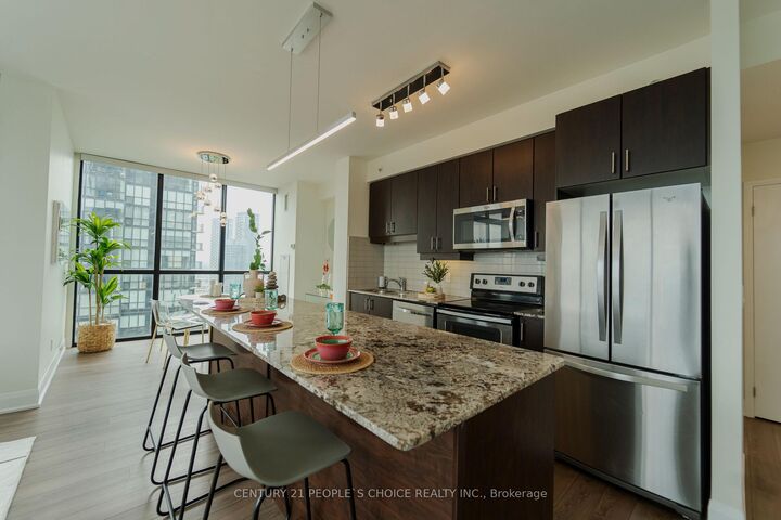 Property Photo: 2900 Highway 7 Road 2903 ON L4K 0G3