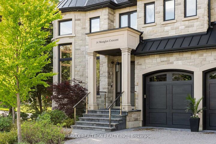 14 Westglen Crescent — photo 1