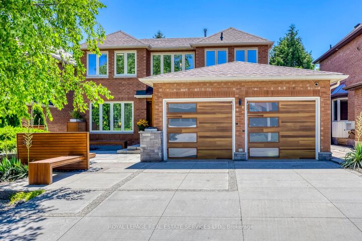 Property Photo: 300 Canital Court ON L4Z 3B6