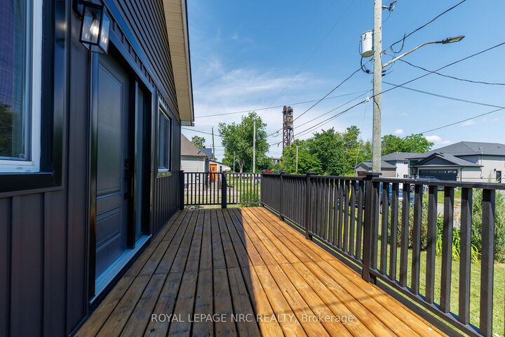 Property Photo:  21 Huron Street  ON L3B 5J2 