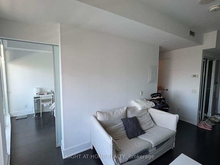 Property Photo:  403 Church Street 2211  ON M4Y 0C9 
