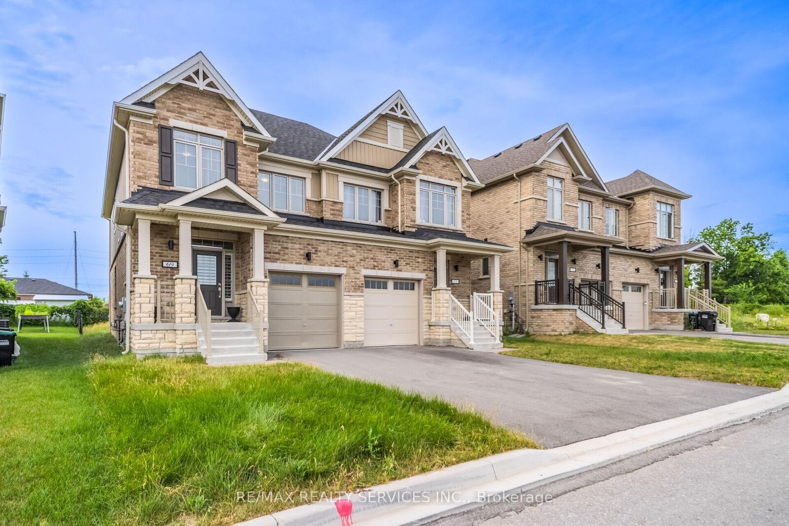 Property Photo: 69 Kirkwood Way ON L9J 0K7