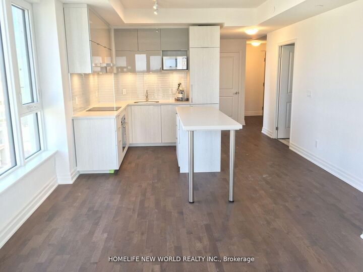 Photo de la propriété:  18 Rouge Valley Drive W 605C  ON L6C 0H1 