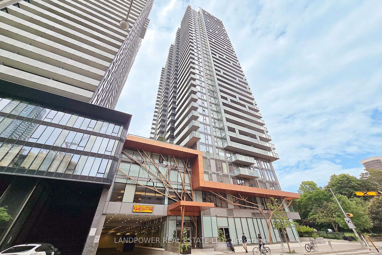 Photo de la propriété:  50 Wellesley Street E 1208  ON M4Y 0C8 