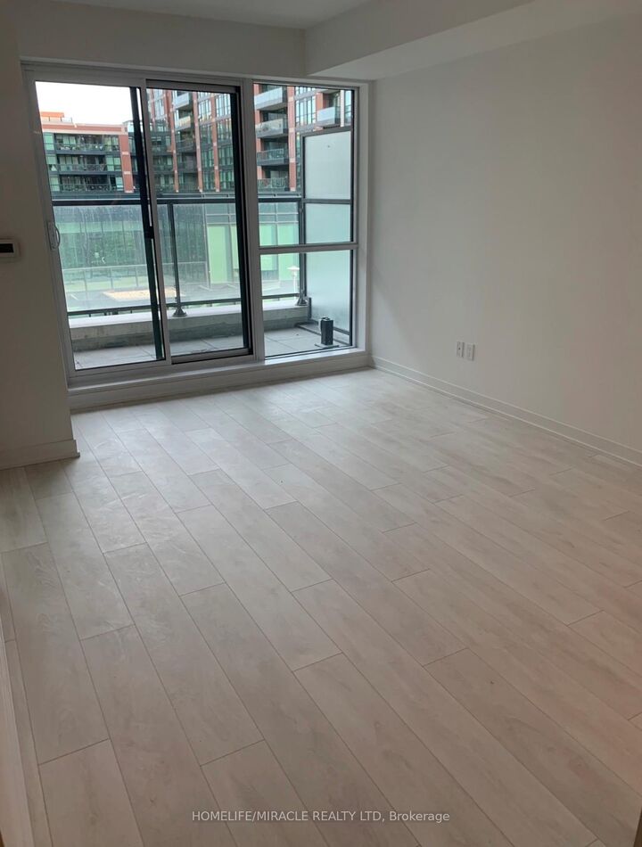Property Photo:  31 Tippett Road 335  ON M3H 0C8 