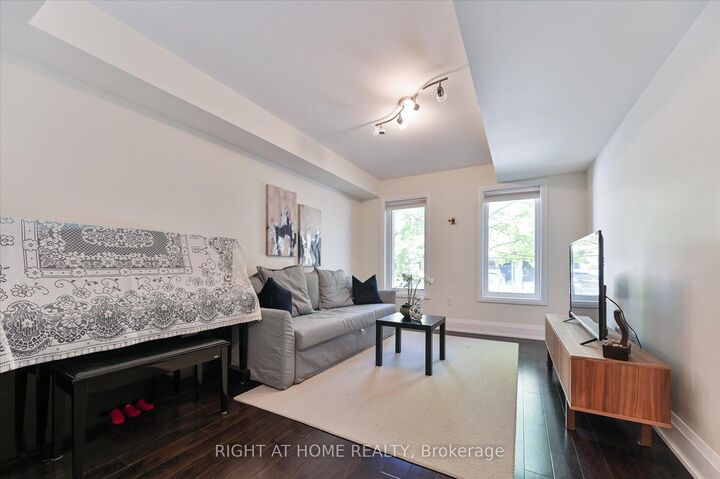 Property Photo: 18 Kenneth Wood Crescent ON M2N 0K3