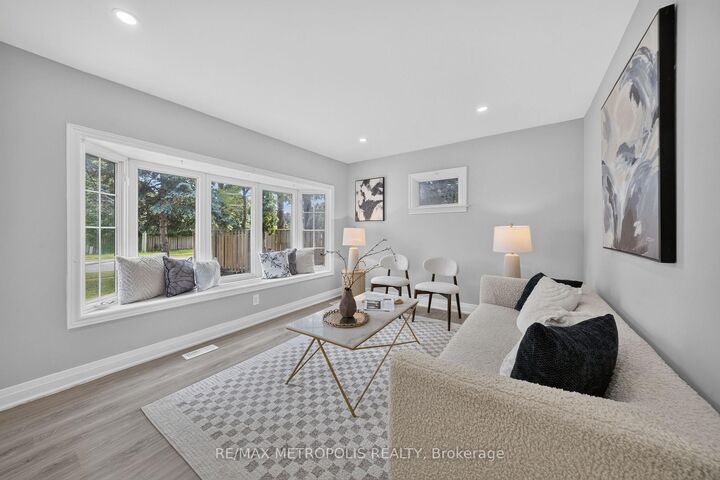 Property Photo: 208 Palmerston Avenue ON L1N 3E7