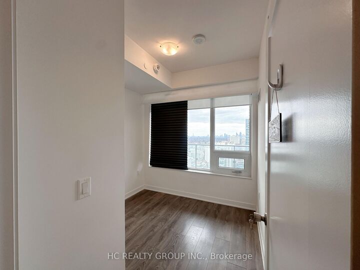Property Photo:  195 Redpath Avenue 2906  ON M4P 0E4 