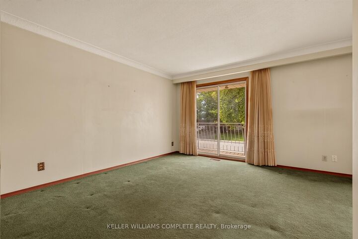 Property Photo:  34 Windrush Crescent  ON L8V 2K8 