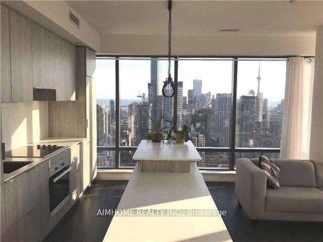 Property Photo:  5 St Joseph Street 4305  ON M4Y 1J6 