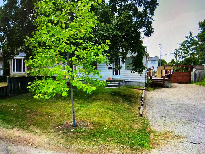 32 Amiens Road — photo 1