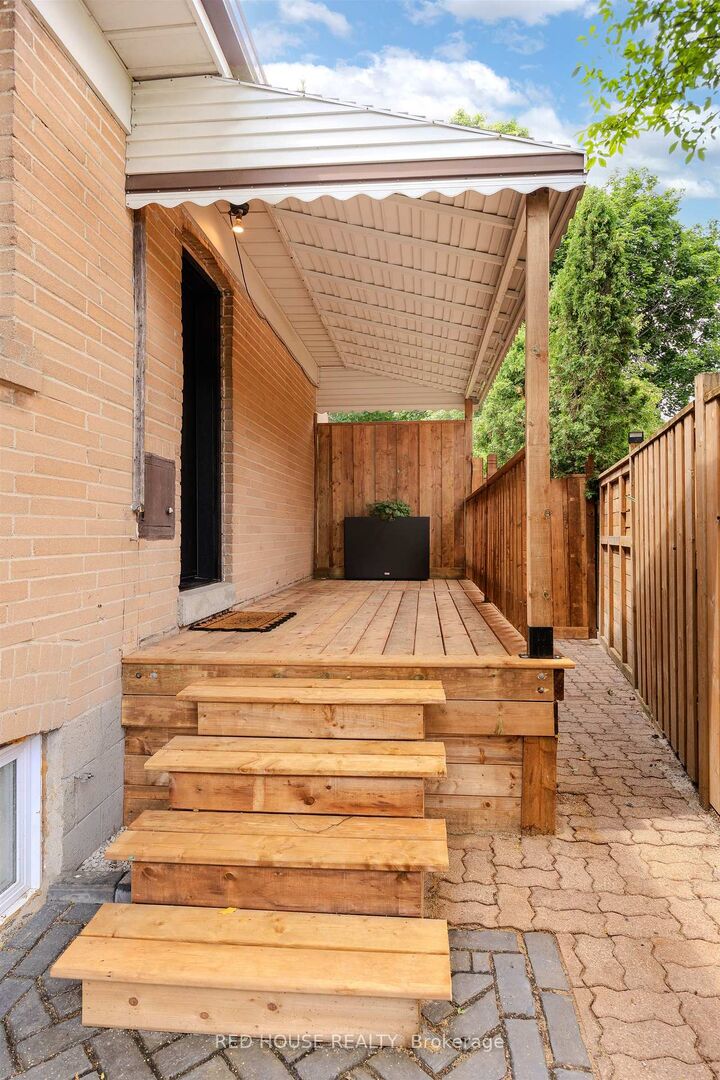 Property Photo: 70 Beaverbrook Avenue Basement ON M9B 2N6