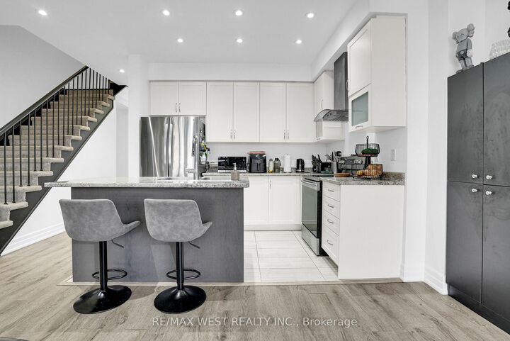 Property Photo: 128 Wagner Crescent ON L0M 1B6