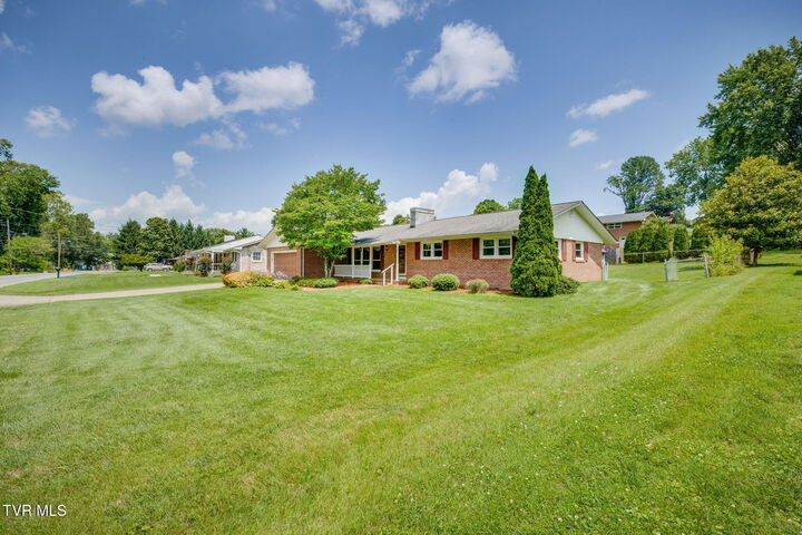 Property Photo: 821 Julip Drive TN 37663