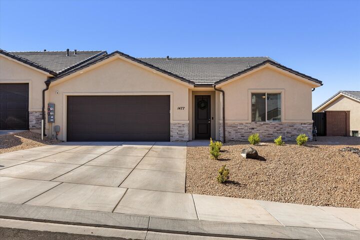 Property Photo: 1477 W 470 N UT 84737